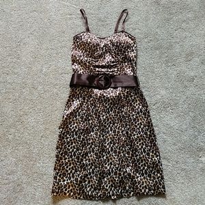 Sexy leopard print satin belted dress